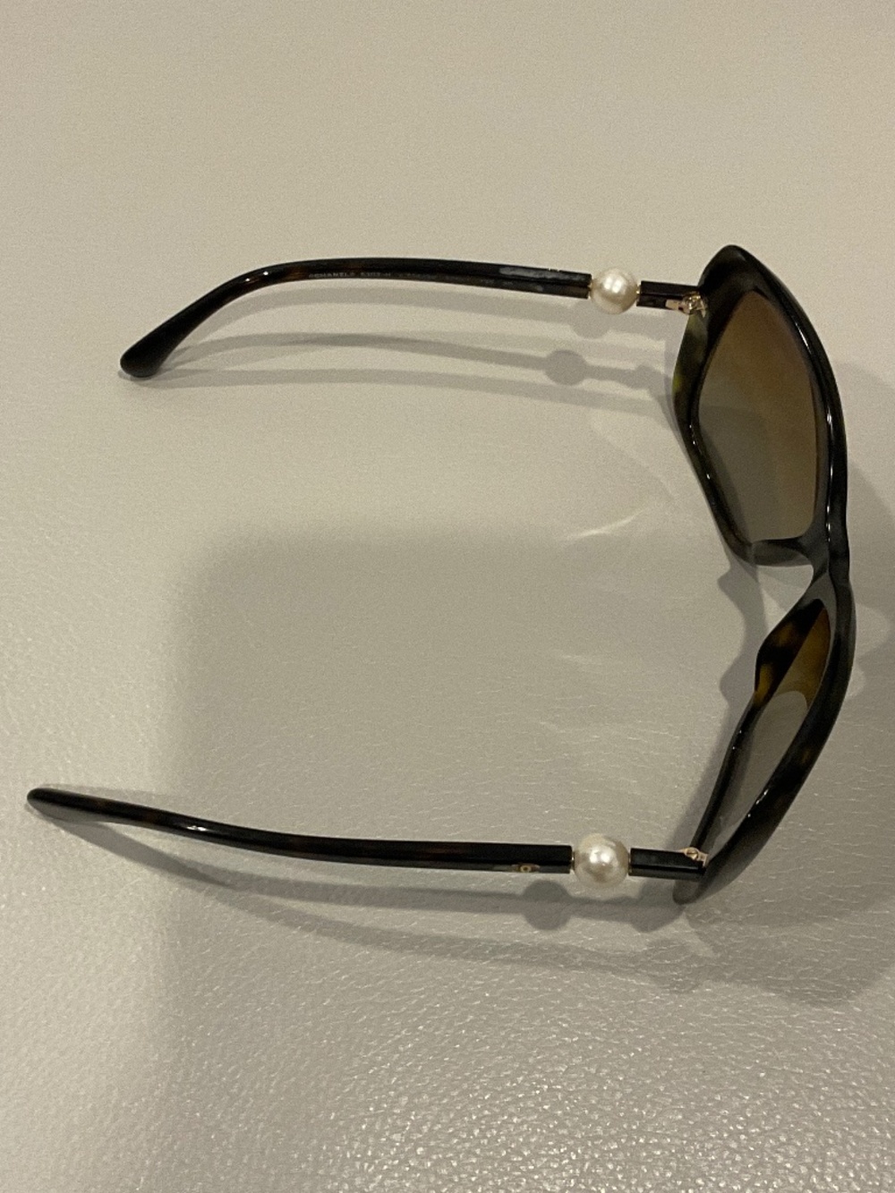 Chanel 5303-H Pearl CC Polarized Sunglasses Tortoise Brown Made in Italy - Picture 3 of 6